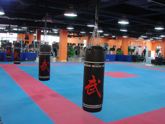 新桥路中学体育馆